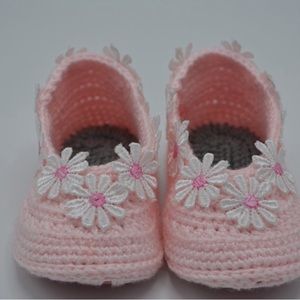 Handmade crochet baby shoes